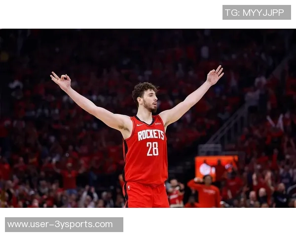 美媒称杨瀚森逐渐融入球队与夏普默契如开拓者的申京与阿门